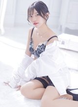 新人美女が大胆に色気で魅せる!