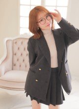 デートしたくなる、キュートな眼鏡美女