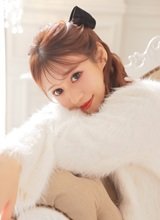 おさな可愛い系美女の大胆下着ショット!