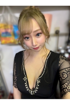 あや