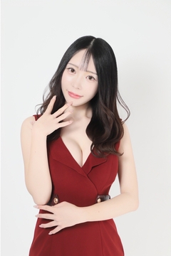 美波もも