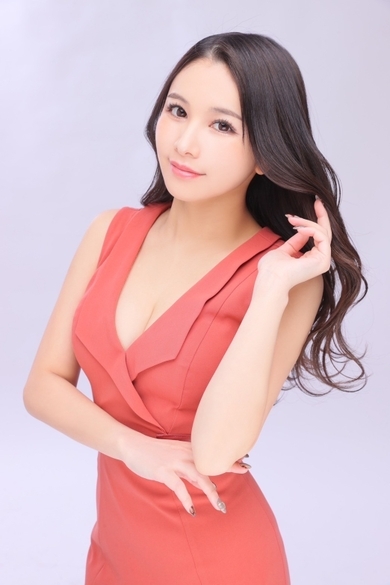 赤門倶楽部の椿姫  なみ