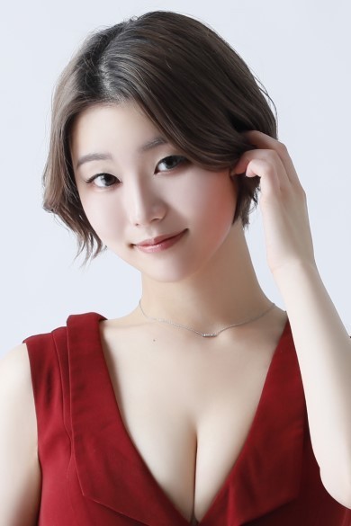 赤門倶楽部の妃 アスナ