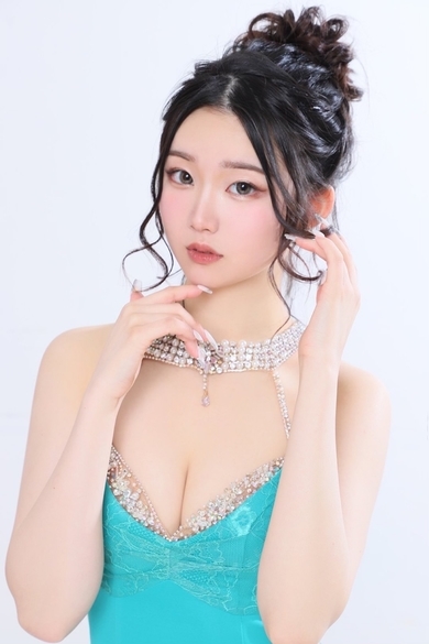 赤門倶楽部の妃 アスナ