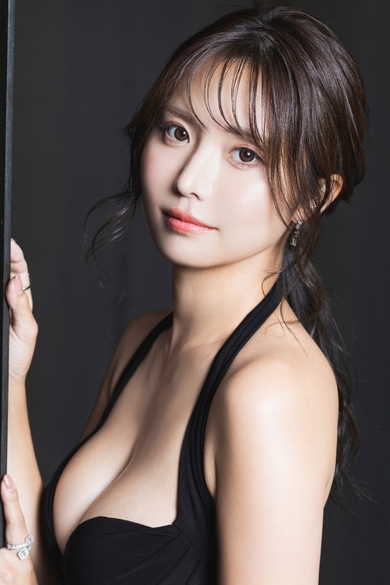 BARCELONA　FILLIAの百合 もも