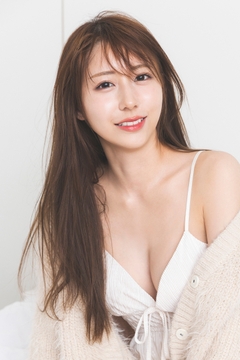 皇 ゆりの