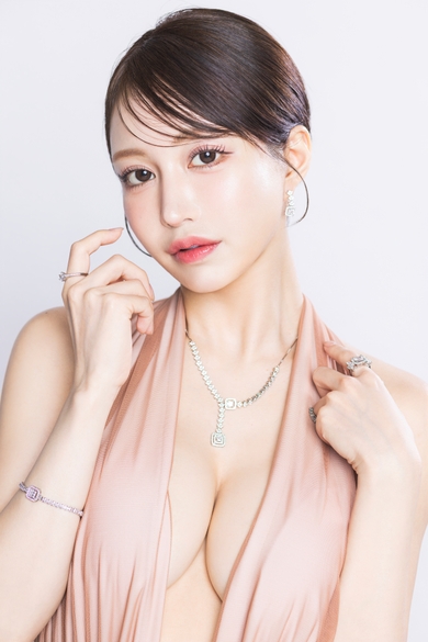 BARCELONA　妃翠の一ノ瀬 えみり