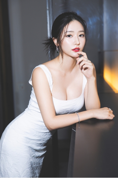 BARCELONA　妃翠の月貴 みれい