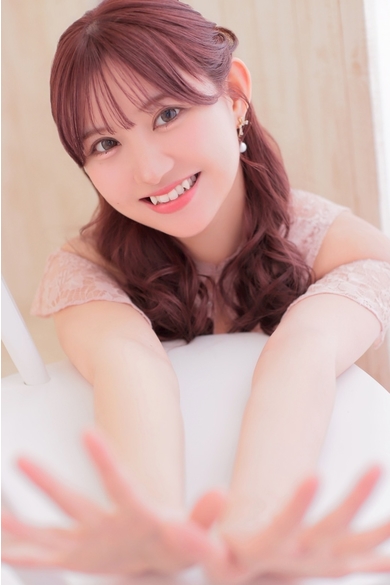LAPIS lazuliの岡田まゆ