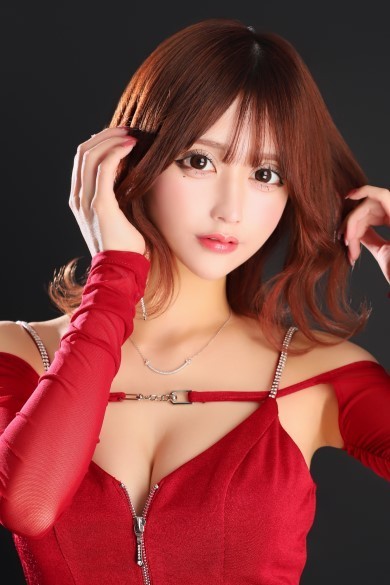 Paris Collectionの椎木　さや