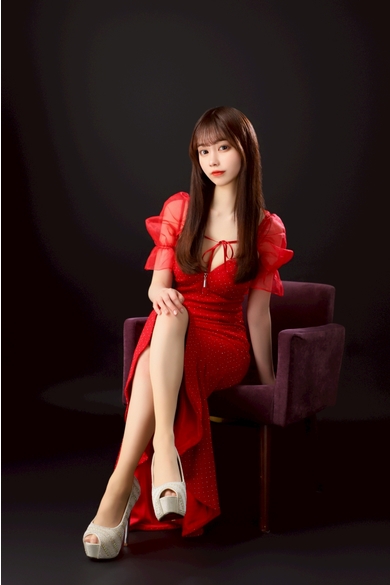 Paris Collectionの柊 希衣