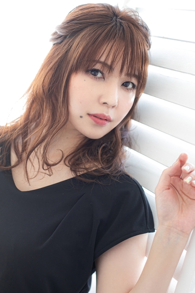 BARCELONA　Lounge 凛の椿 日和