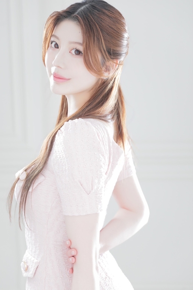 Royal Gardenの愛沢さくら