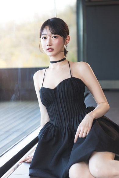 BARCELONA 桃李のあまの えま