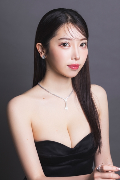 BARCELONA　桃李の渚 みほ