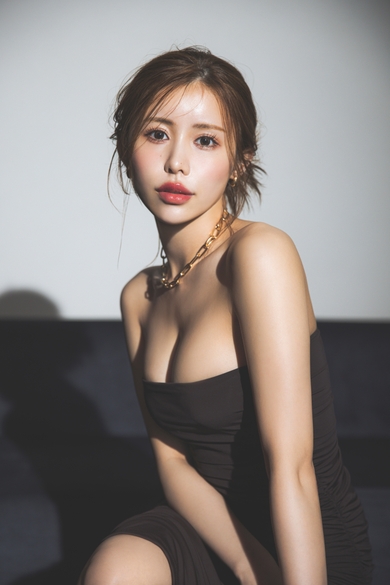 BARCELONA　桃李の乙女 ティナ