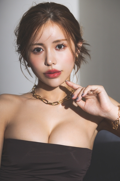 BARCELONA　桃李の乙女 ティナ