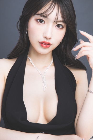 BARCELONA　桃李の湊 ゆな