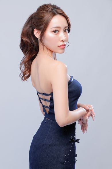 BARCELONA　桃李の椿 りな