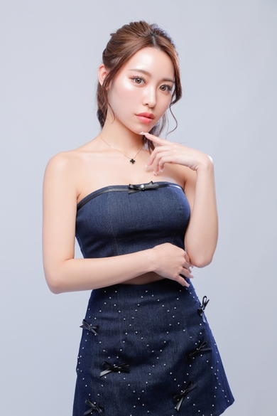 BARCELONA　桃李の椿 りな