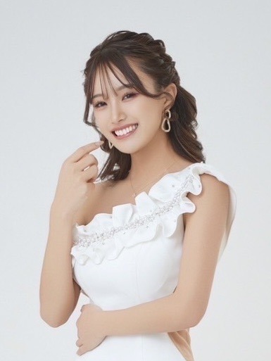 GLAMOROUS LOUNGEの七彩　はる