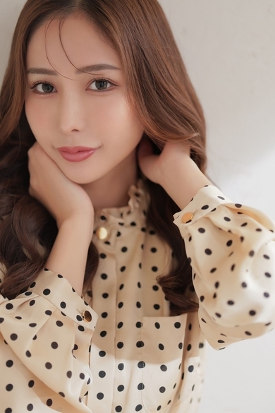 GLAMOROUS OVERのRINA