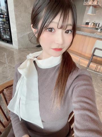 この服キャビンアテンダントって言われる笑