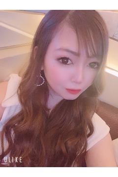 Club ViViの新城はなこ
