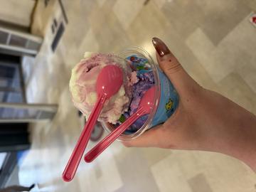 🍨