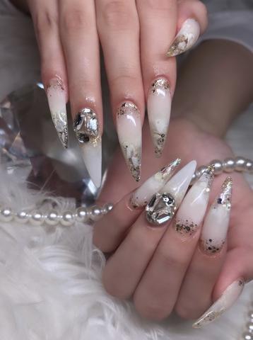 にゅーねいる💅🏻🤍✨️