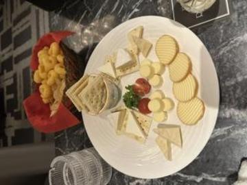 ご飯大好きマン🐸