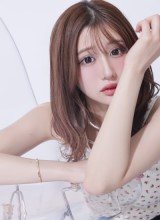 モデル顔負けのビジュ＆スタイル！