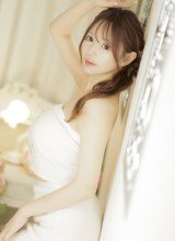 色香を纏う、オトナドレスコーデ